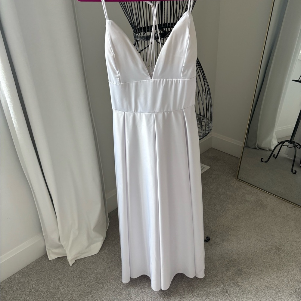 Elegant White Spaghetti Strap Dress